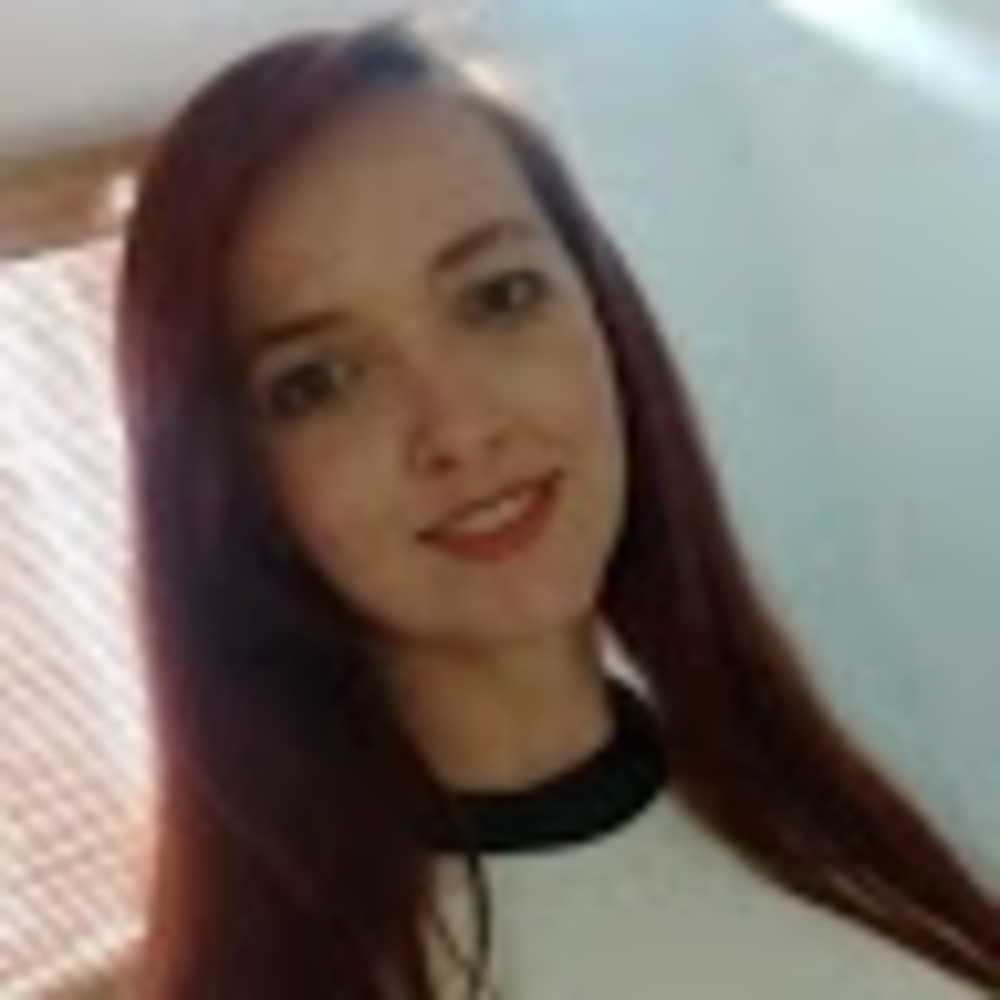Meet your Posher, Maria camila